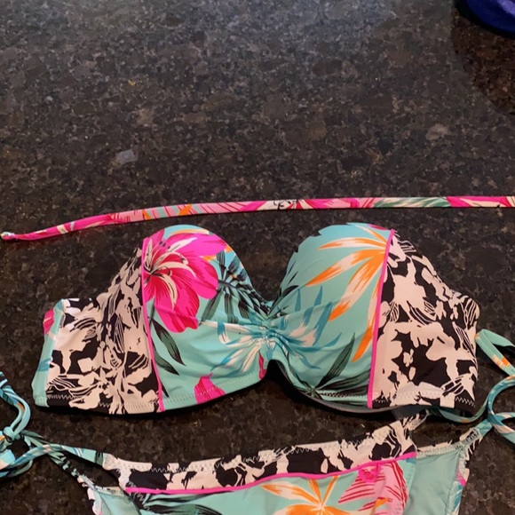 Victoria secret bathing suit brand new without tag - Picture 5 of 6